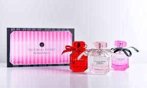🟩 Victoria’s Secret 3 in 1 Mini Perfume Gift Set 3x30 ML